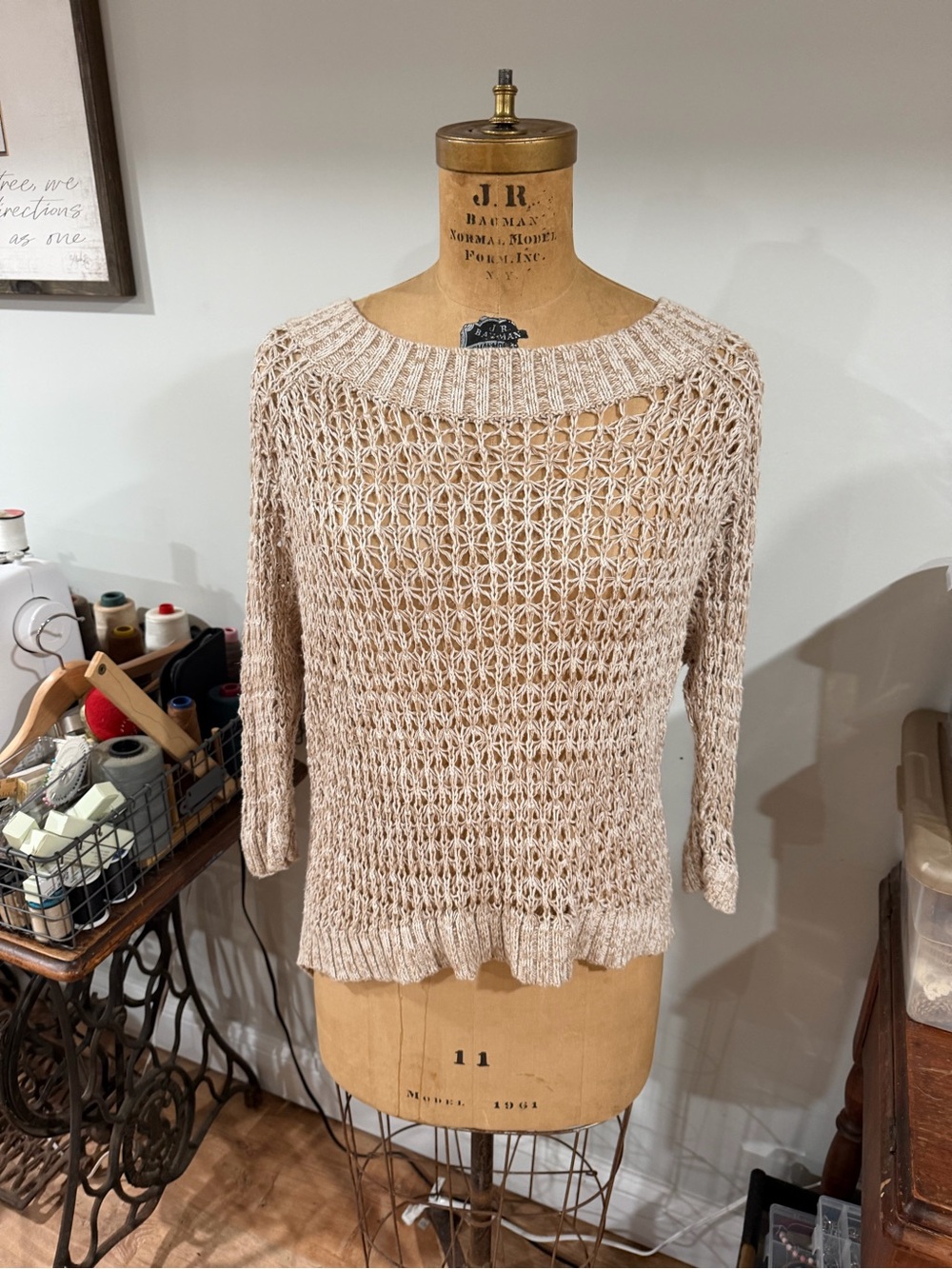 Mudd Open-Knit V-Neck Beige Sweater